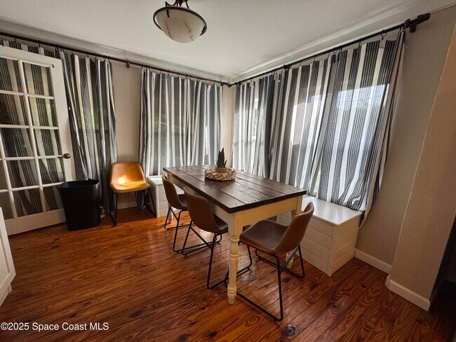 Building Photo - 14 Hardee Cir S