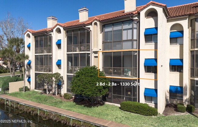 Building Photo - 3820 La Vista Cir