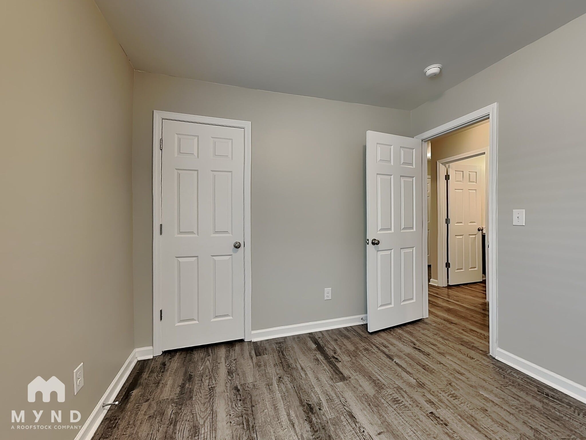 Building Photo - 816 The Heights Ln