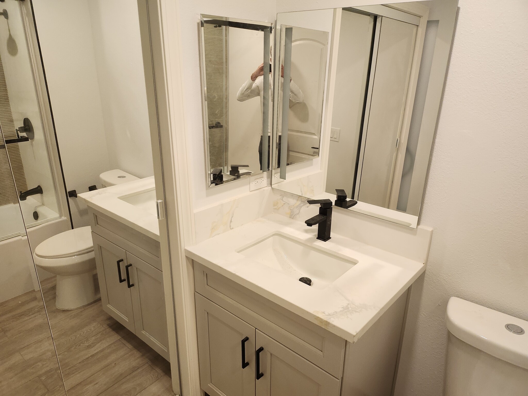 Building Photo - 1379 S Park Ave