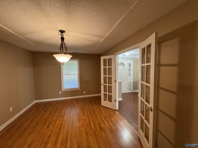 Building Photo - 109 Capote Dr