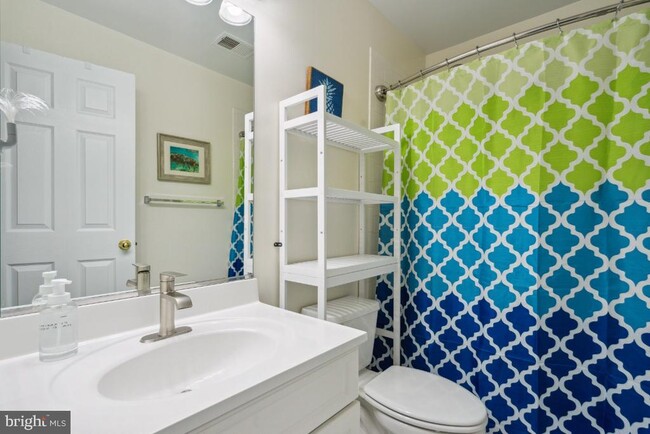 Building Photo - 6257 Harbin Dr