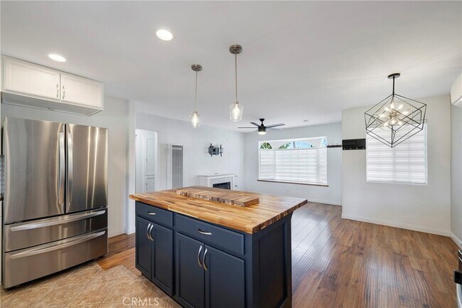 Building Photo - 13616 Hermes St