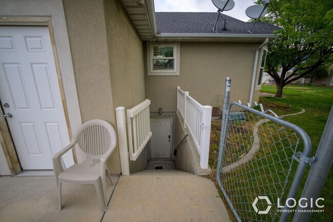 Building Photo - 9385 Tortellini Dr