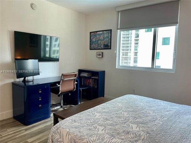 Building Photo - 55 SE 6th St