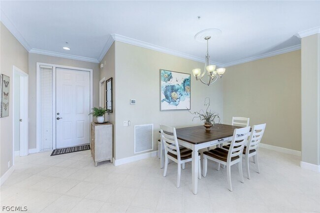 Building Photo - 9121 Southmont Cove