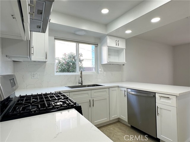 Building Photo - 18910 Milmore Ave