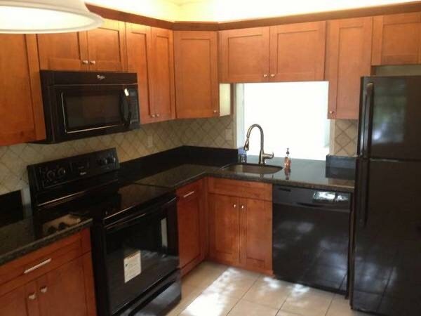 Building Photo - 3733 Carambola Cir N