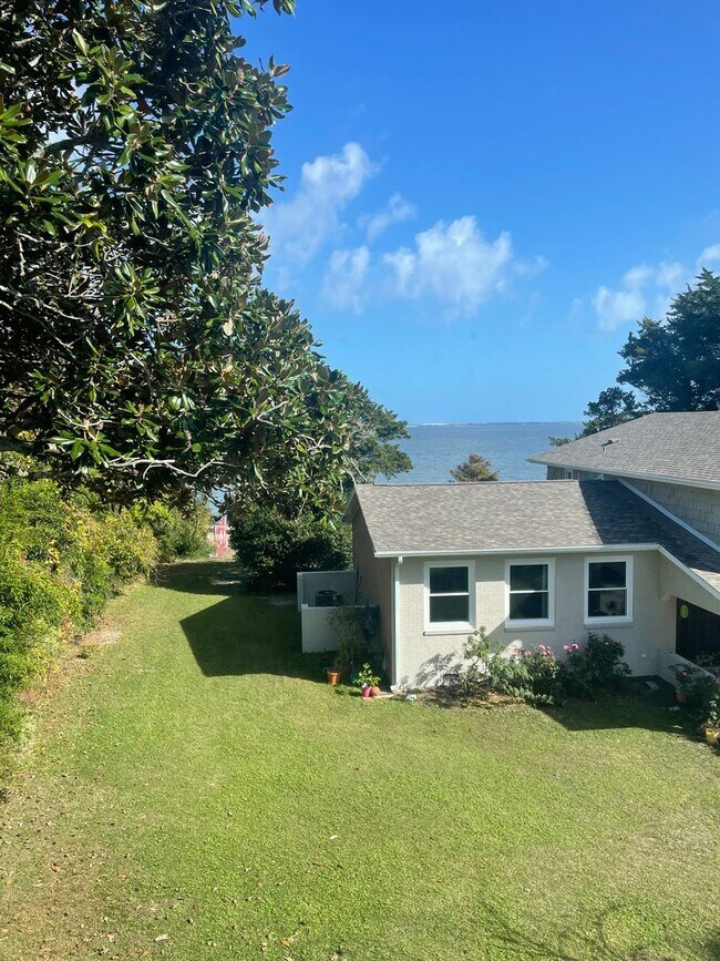 Building Photo - Long term rental with Sound views!