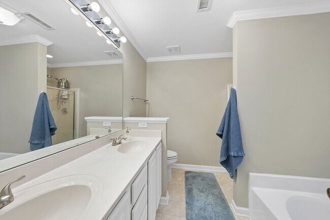 Building Photo - 9429 Shallcross Way