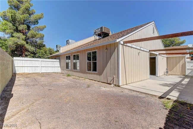 Building Photo - 6417 Addely Dr