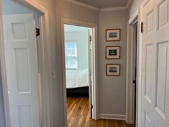 Building Photo - 3 Bedroom 2 Bath House Near Southport