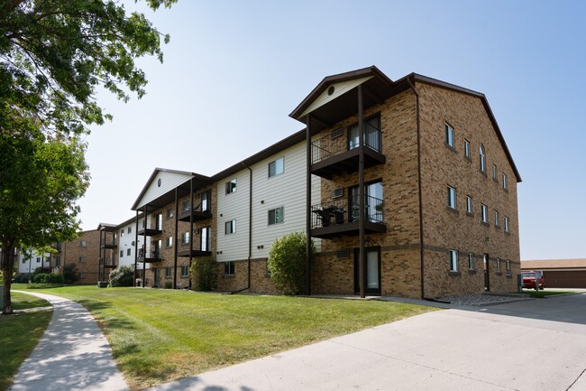 Fargo, ND Auburn Apartments | Exterior - Auburn II