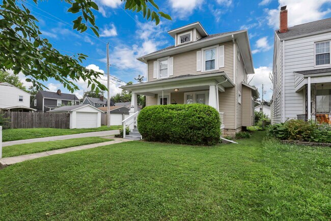 Building Photo - 418 Townsend Ave