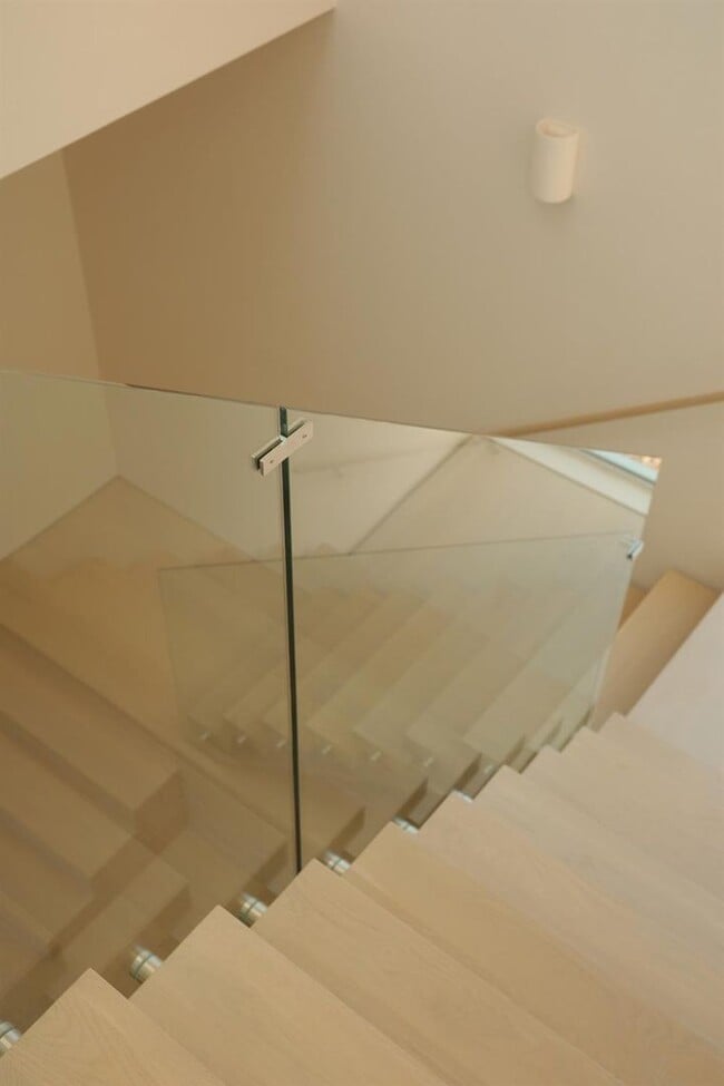 Building Photo - 1022 Via Treviso