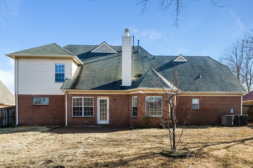 Building Photo - 8262 Red Creek Dr
