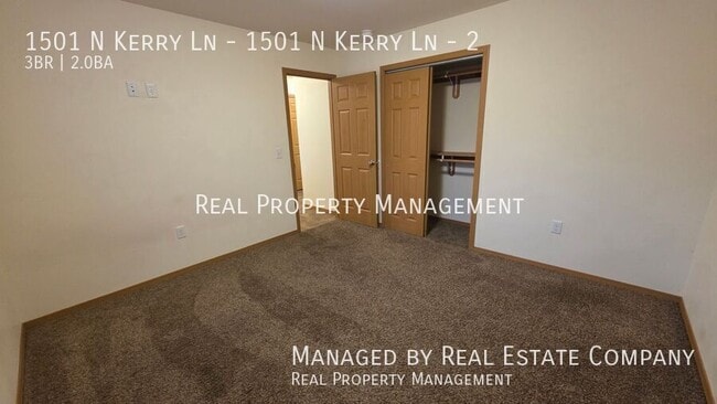Building Photo - 1501 N Kerry Ln
