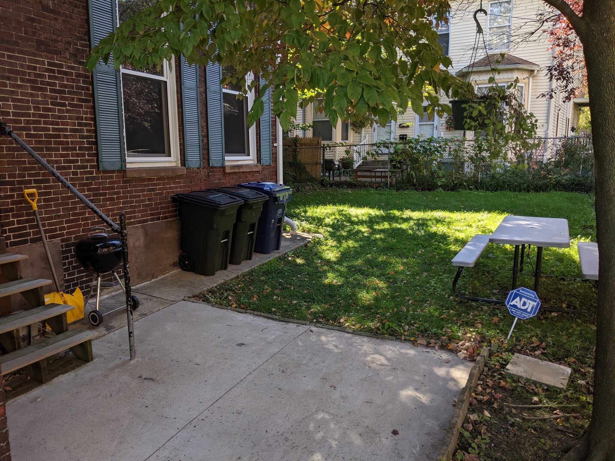 Building Photo - 8 Centre St