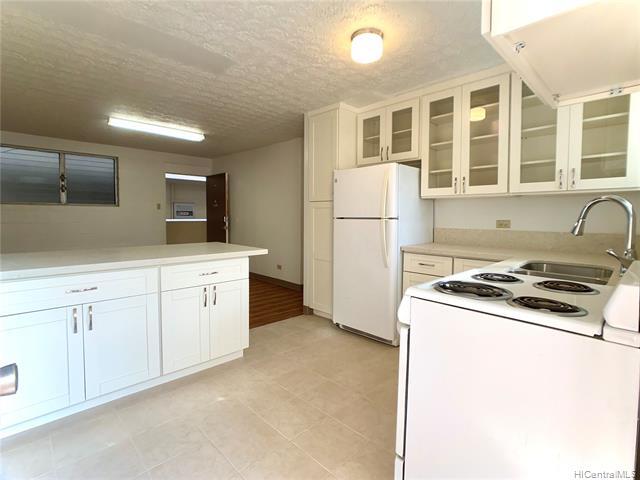 Building Photo - 716 Lukepane Ave