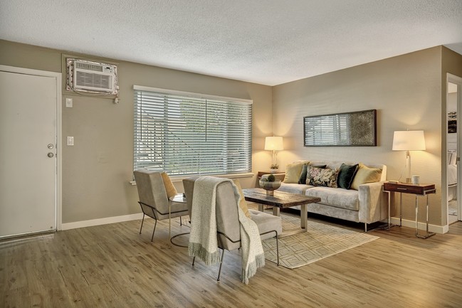 Parkside Gardens - 1880 Parkside Dr Concord CA 94519 | Apartment Finder