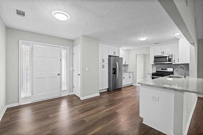 Building Photo - 1194 Meadow Oaks Dr NW