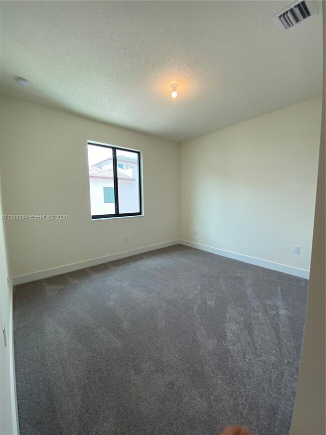 Building Photo - 8379 Central Park Blvd