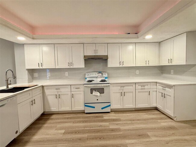 Building Photo - 9418 Westacre Pl
