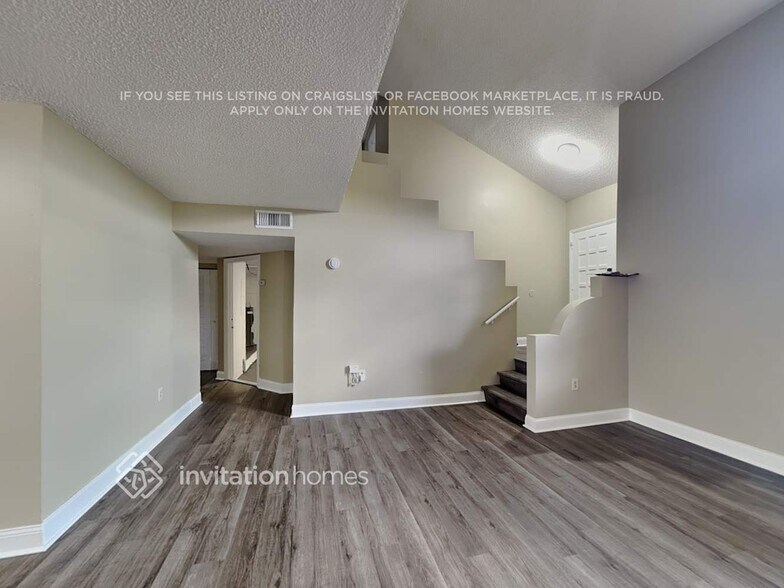 Building Photo - 10420 SW 67th St