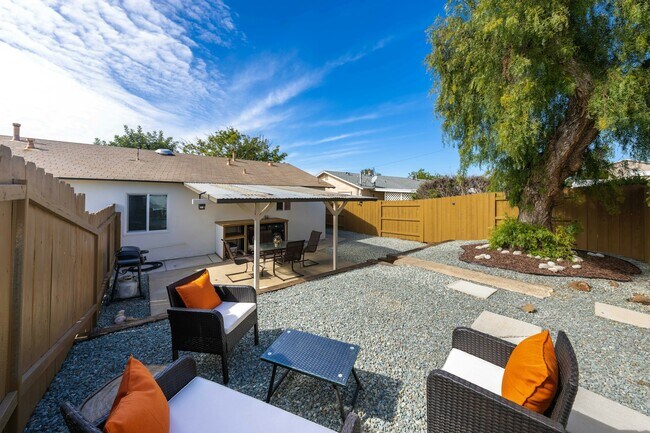 Building Photo - 3264 Clairemont Mesa Blvd