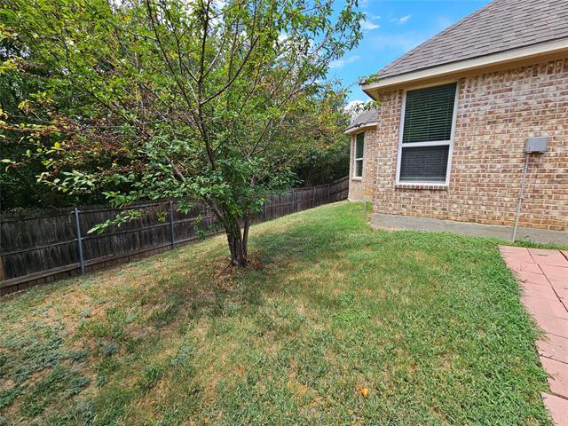 Building Photo - 7721 Oak Garden Trail