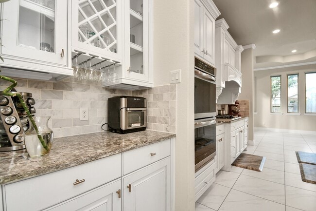 Building Photo - 16906 Dalgety Ct