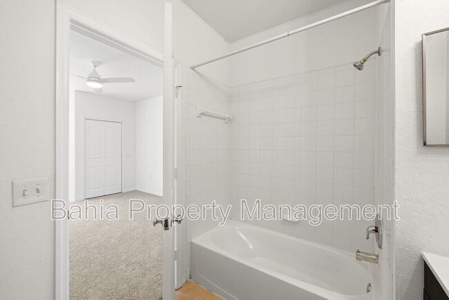 Building Photo - 6169 Metrowest Blvd