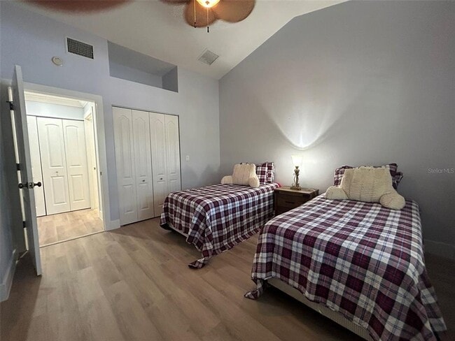 Building Photo - 3702 54th Dr W