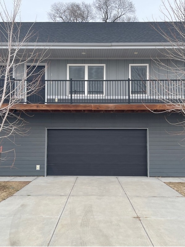 Building Photo - 2304 W George St