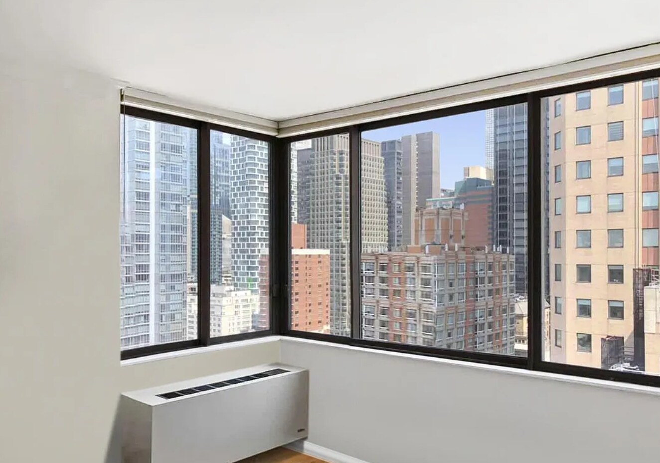 Building Photo - 350 W 50th St