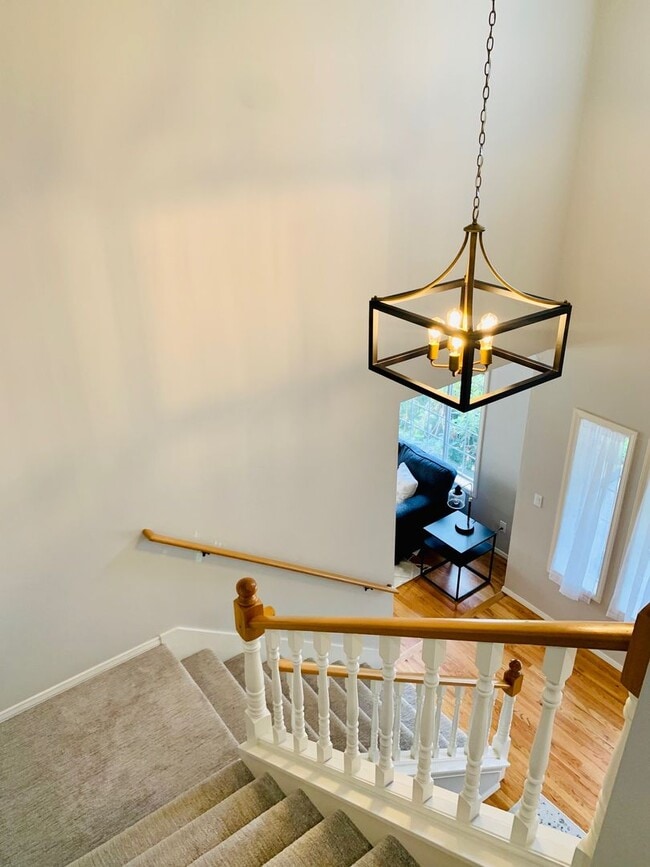 Building Photo - 4-Bedroom Single-Family Home on Quiet Cul-de-Sac