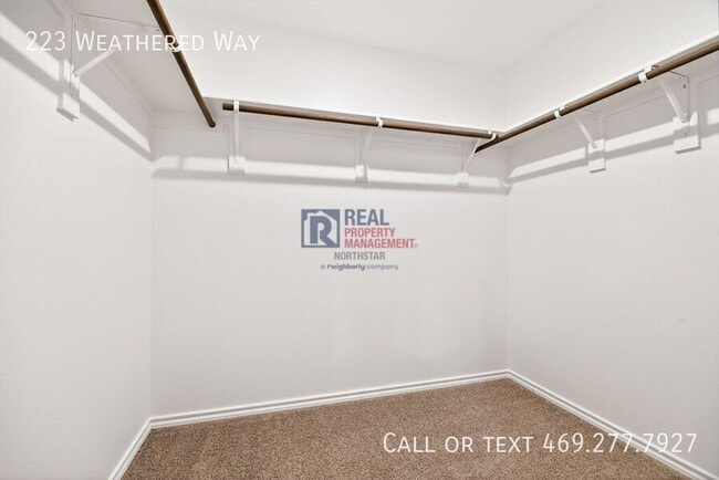 Building Photo - 223 Weathered Wy