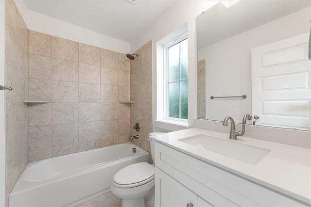 Building Photo - 1217 Chestnut Ct