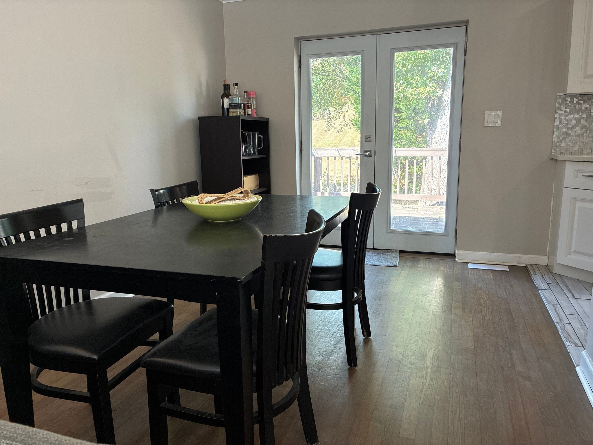 Building Photo - Room in House on Trafalgar Way