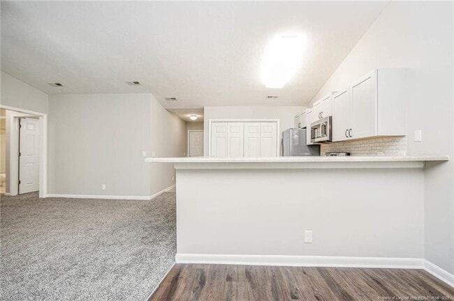 Building Photo - 6760 Willowbrook Dr