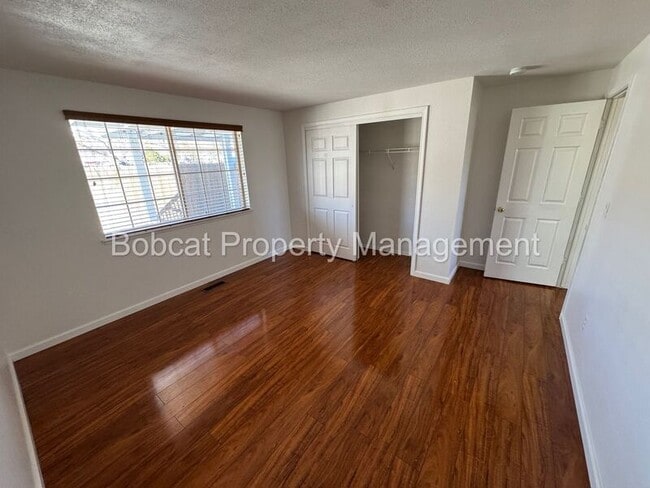 Building Photo - 4260 Mina Way