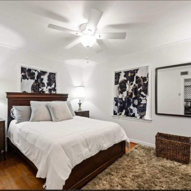 Building Photo - 111 Marie Antoinette St