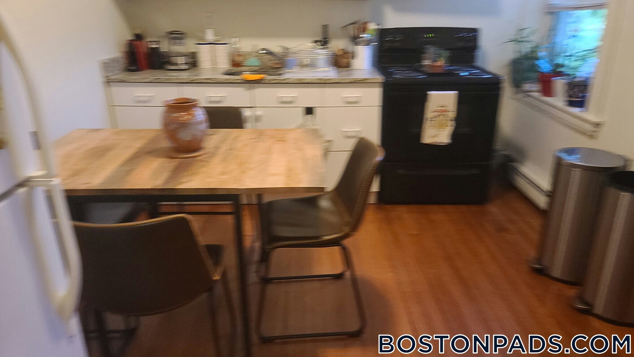 Building Photo - 208 Winthrop Rd