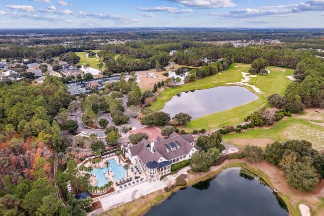 Building Photo - Luxury Living in Amelia National – Resort-...