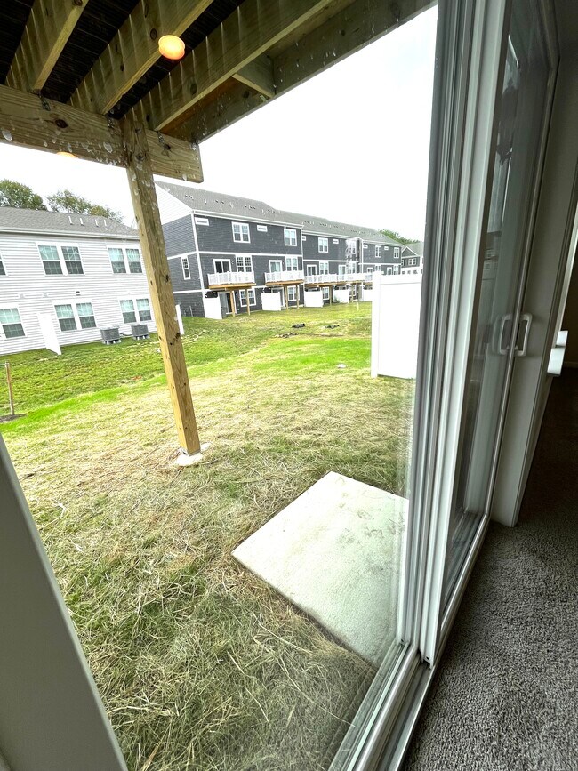 Building Photo - 20 Rothbury Ct