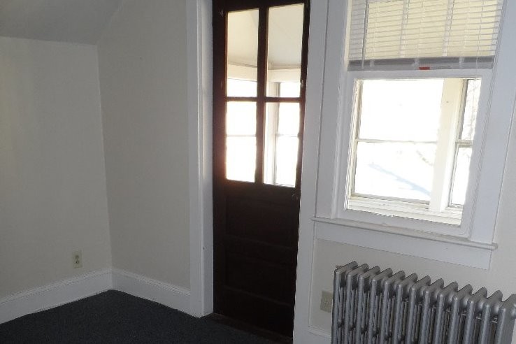 Livingroom Door to Porch - 204 Colonial Ave