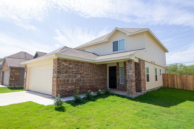 Building Photo - Leonard Crossing - 1136 Crossing Drive, Br...