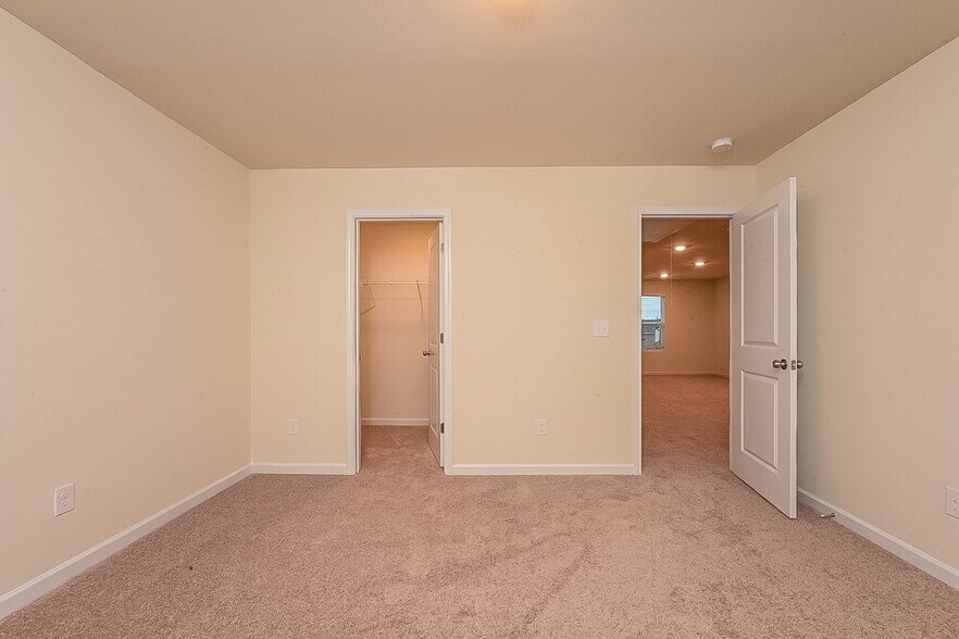 Building Photo - 437 Culloden Moor Dr