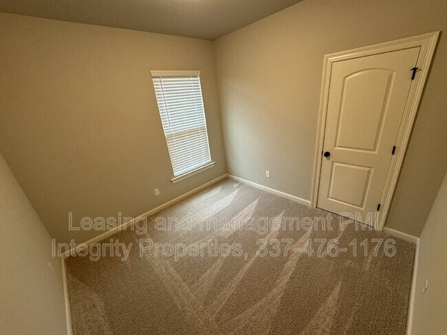 Building Photo - 112 Segovia Wy