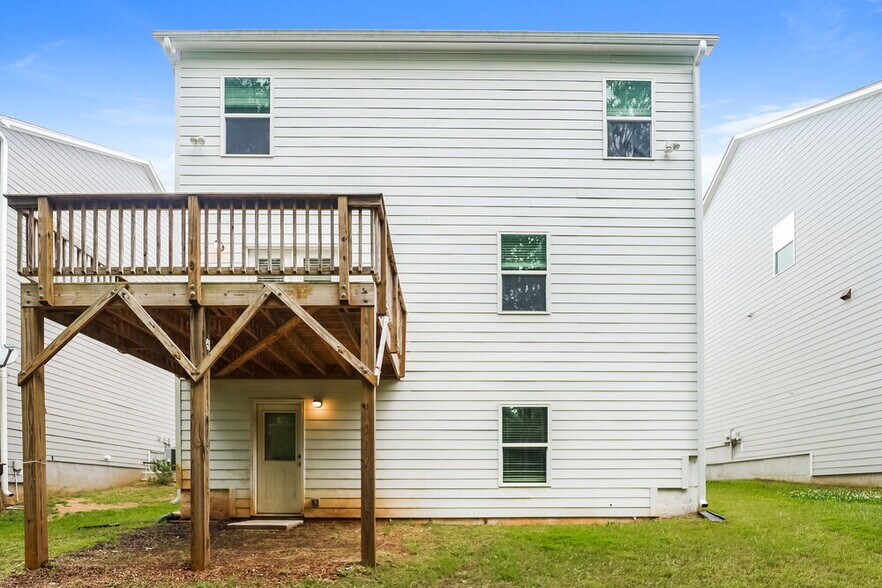 Building Photo - 1101 Shadow Glen Dr